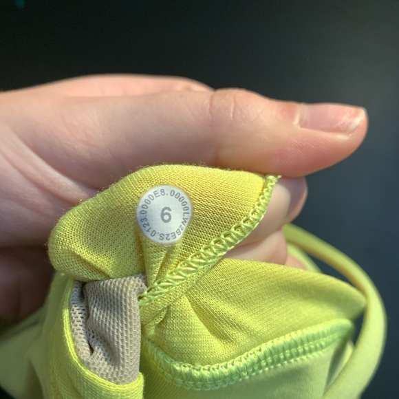 Lululemon Energy Longline Bra size 6 - Picture 4 of 4